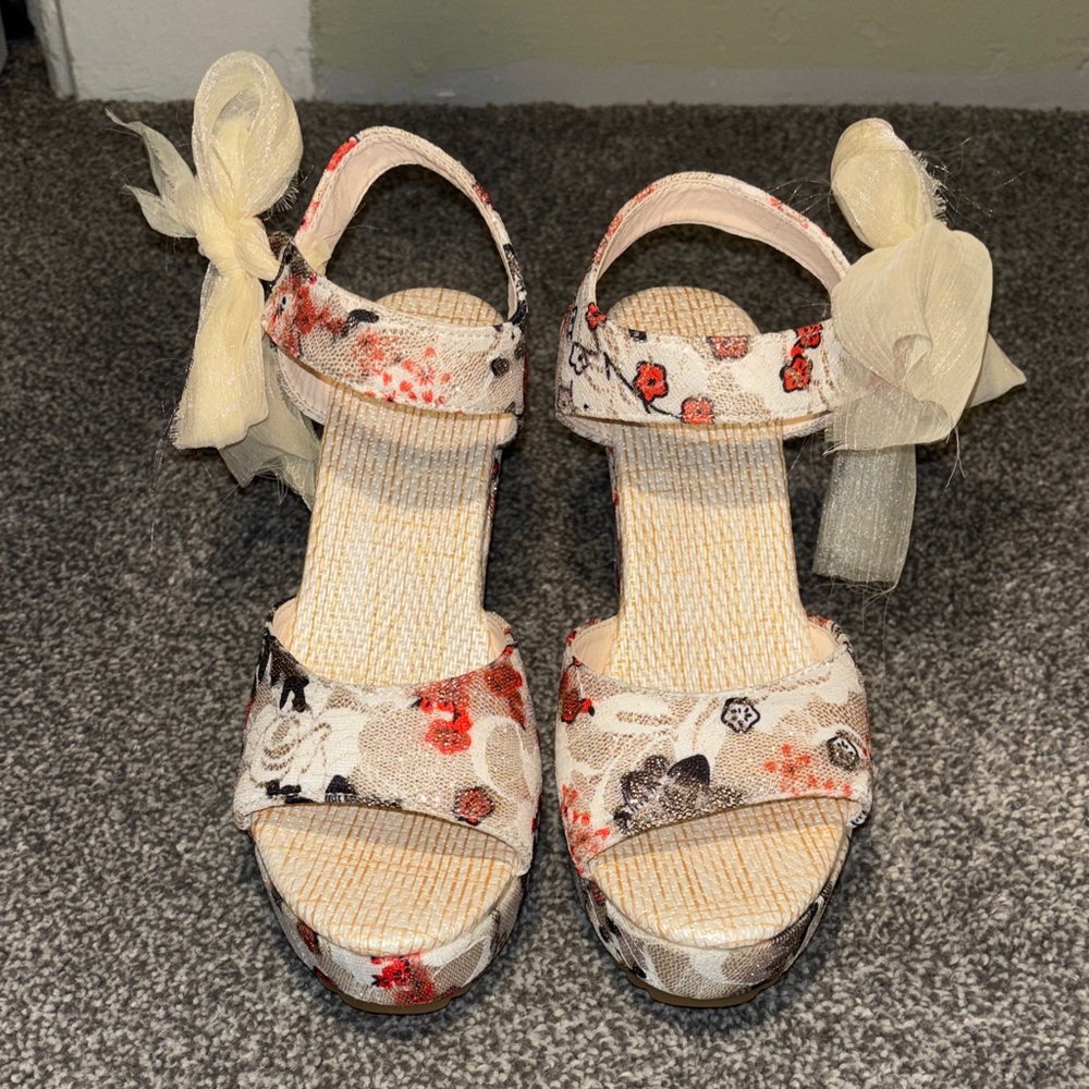 Floral Espadrille Wedges with Ribbon Tie size 6 Women’s - Picture 3 of 8